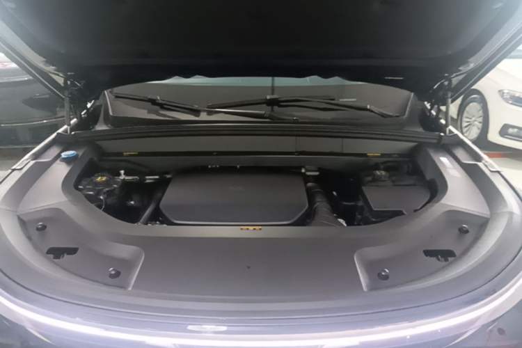 Used Li Auto L9 2024 Ultra Model Engine Bay