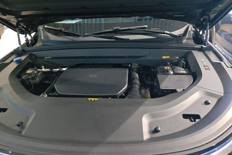 Used Li Auto L9 2024 Ultra Model Engine Bay