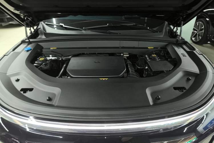 Used Li Auto L9 2024 Ultra Model Engine Bay