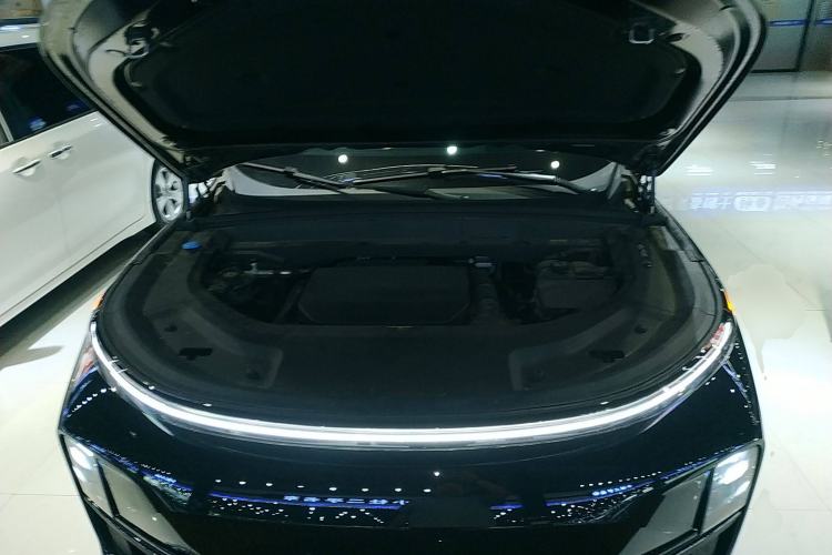 Used Li Auto L9 2024 Ultra Model Engine Bay