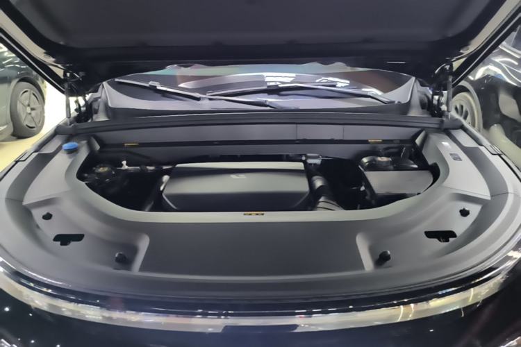 Used Li Auto L9 2024 Ultra Model Engine Bay