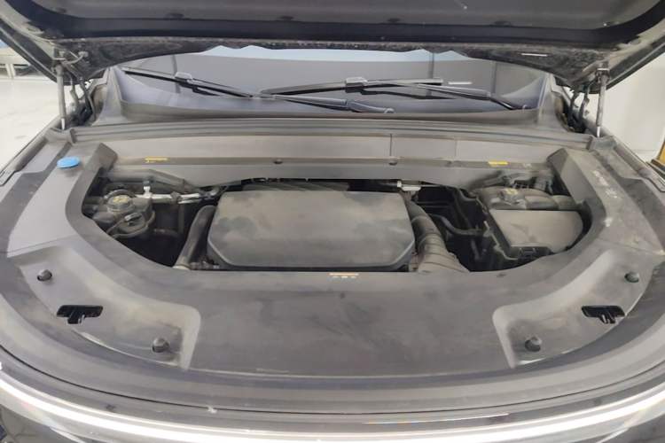 Used Li Auto L9 2024 Ultra Model Engine Bay