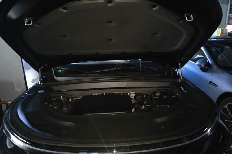 Used Li Auto L9 2024 Ultra Model Engine Bay