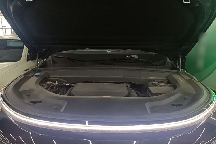 Used Li Auto L9 2024 Pro Model Engine Bay