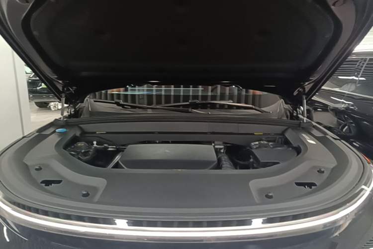 Used Li Auto L9 2024 Ultra Model Engine Bay