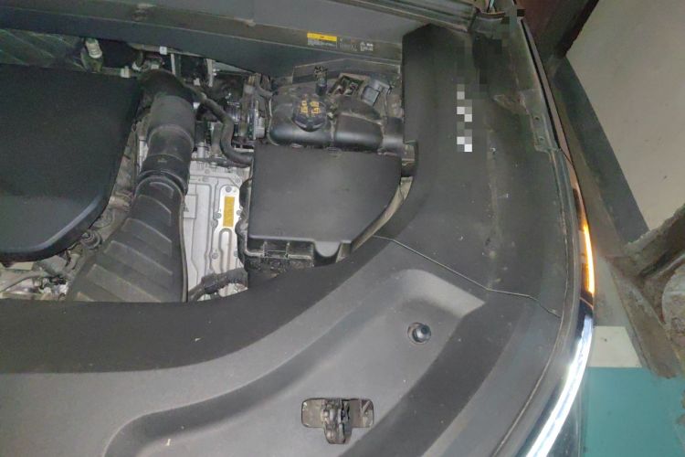 Used Li Auto L9 2024 Pro Model Engine Bay Left