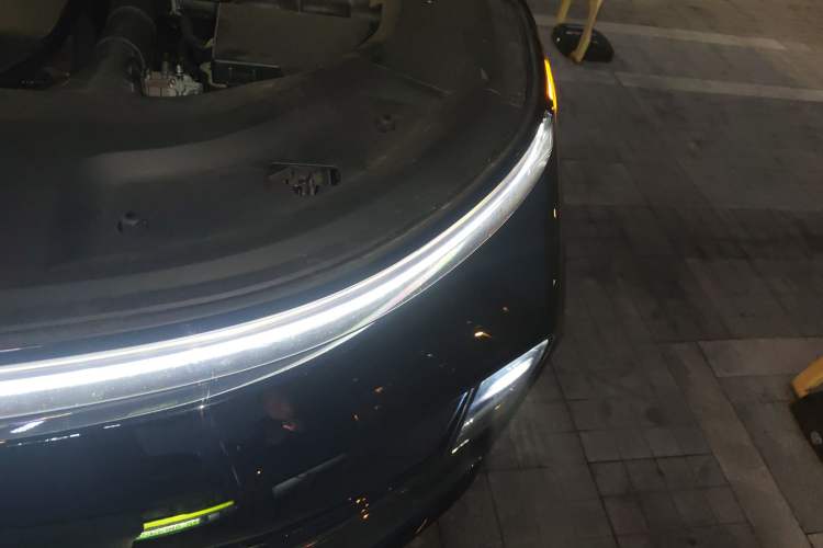 Used Li Auto L9 2024 Pro Model Engine Bay Left