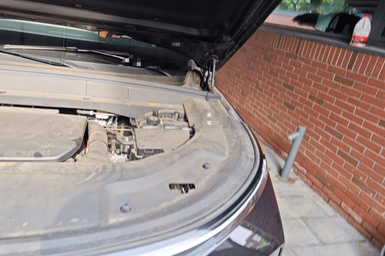 Used Li Auto L9 2024 Ultra Model Engine Bay Left