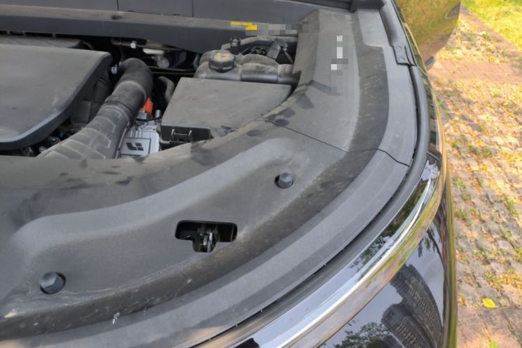 Used Li Auto L9 2024 Ultra Model Engine Bay Left