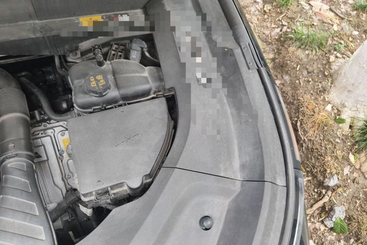 Used Li Auto L9 2024 Ultra Model Engine Bay Left