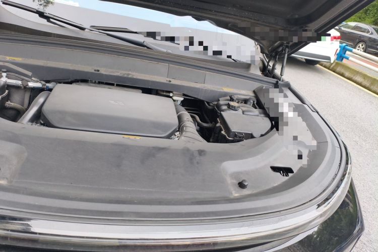 Used Li Auto L9 2024 Pro Model Engine Bay Left