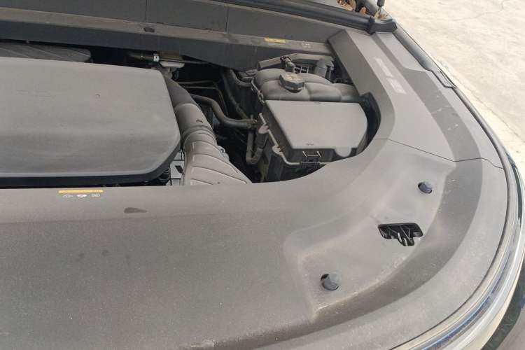Used Li Auto L9 2024 Ultra Model Engine Bay Left
