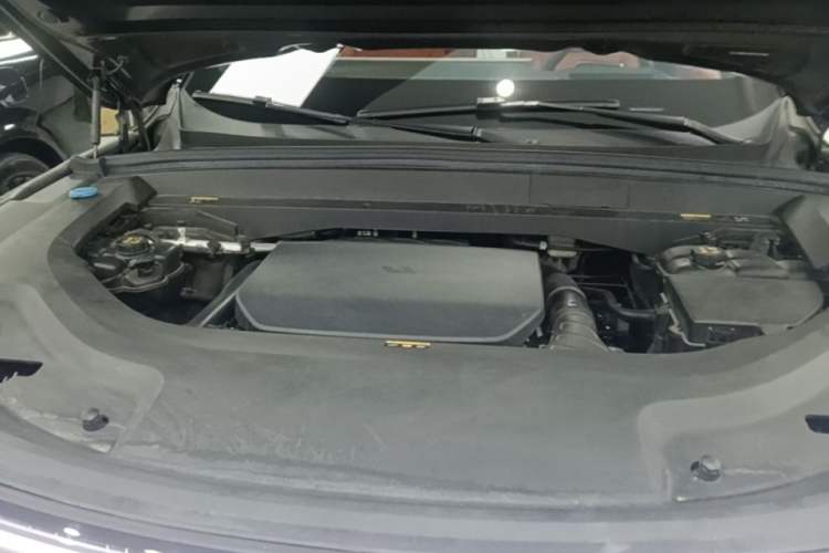Used Li Auto L9 2024 Ultra Model Engine Bay