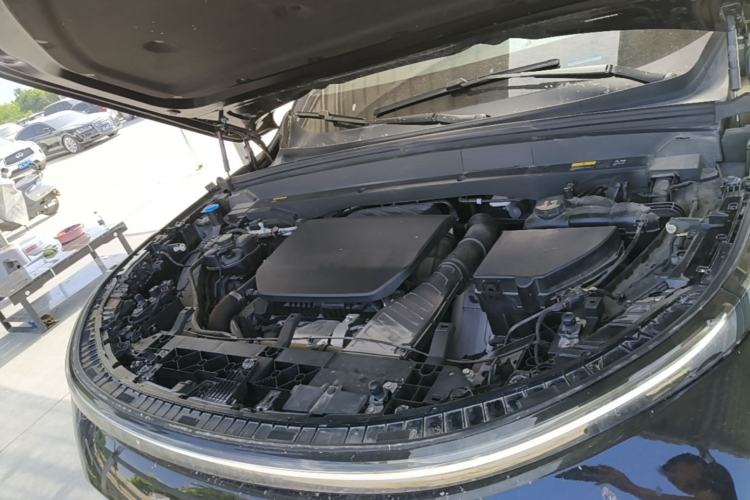 Used Li Auto L9 2024 Ultra Model Engine Bay