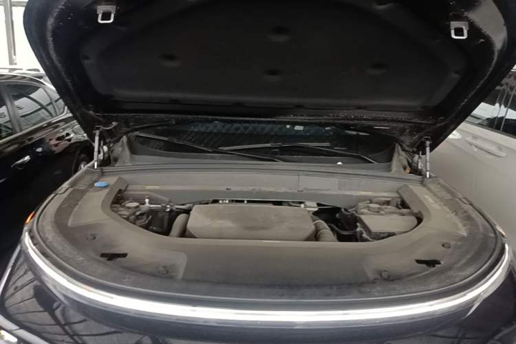 Used Li Auto L9 2024 Ultra Model Engine Bay