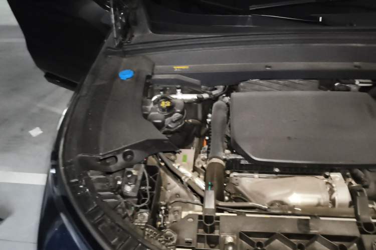 Used Li Auto L9 2024 Ultra Model Engine Bay Right