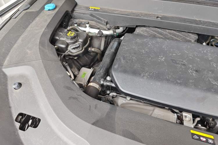 Used Li Auto L9 2024 Ultra Model Engine Bay Right