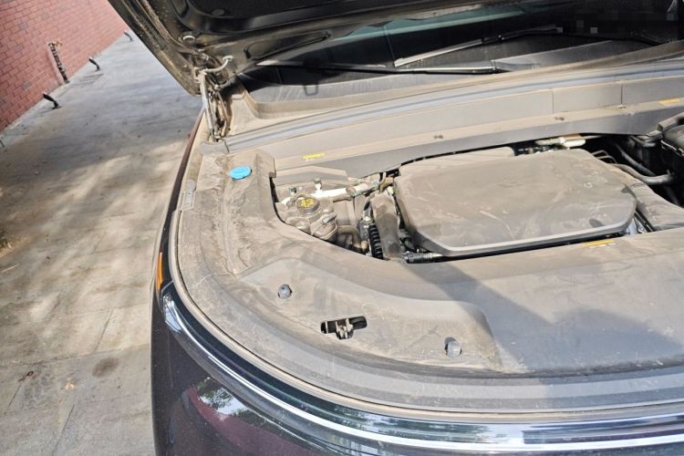 Used Li Auto L9 2024 Ultra Model Engine Bay Right