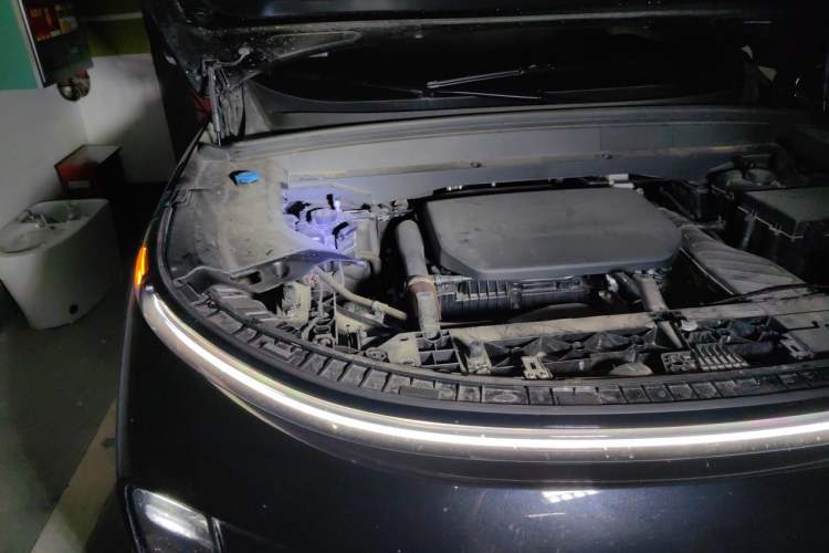 Used Li Auto L9 2024 Ultra Model Engine Bay Right