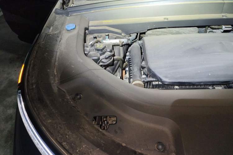 Used Li Auto L9 2024 Ultra Model Engine Bay Right