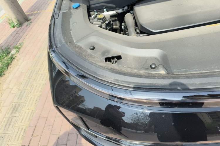 Used Li Auto L9 2024 Ultra Model Engine Bay Right