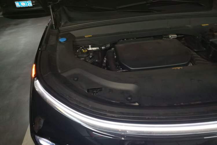 Used Li Auto L9 2024 Ultra Model Engine Bay Right