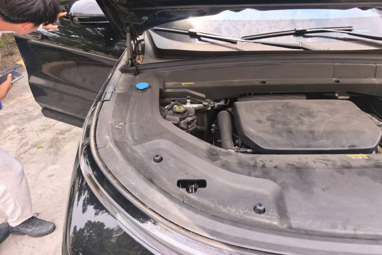 Used Li Auto L9 2024 Ultra Model Engine Bay Right
