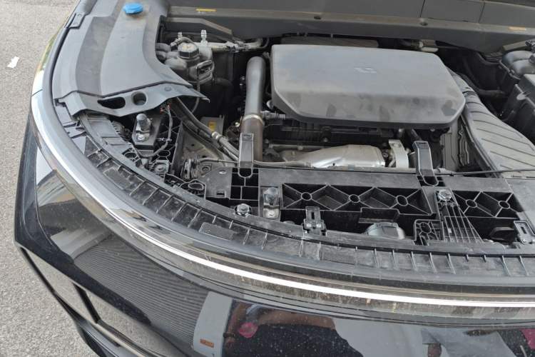 Used Li Auto L9 2024 Ultra Model Engine Bay Right