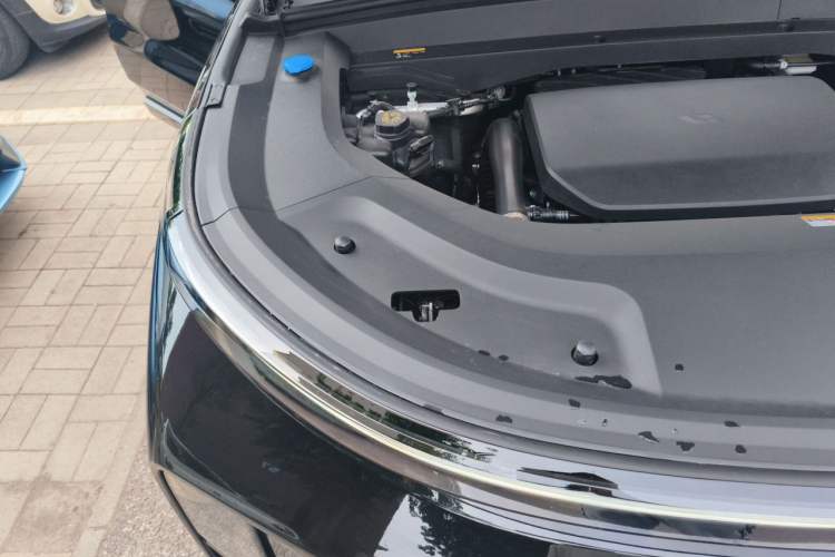 Used Li Auto L9 2024 Ultra Model Engine Bay Right
