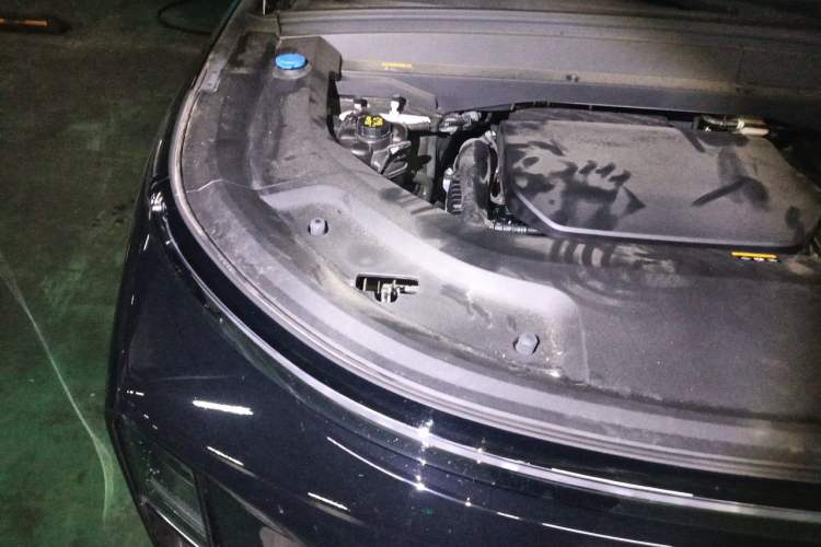 Used Li Auto L9 2024 Ultra Model Engine Bay Right