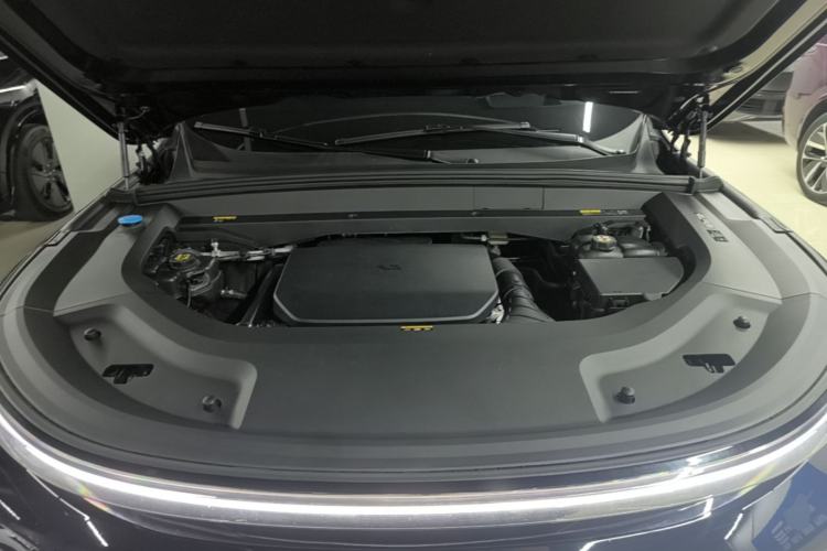 Used Li Auto L9 2024 Ultra Model Engine Bay