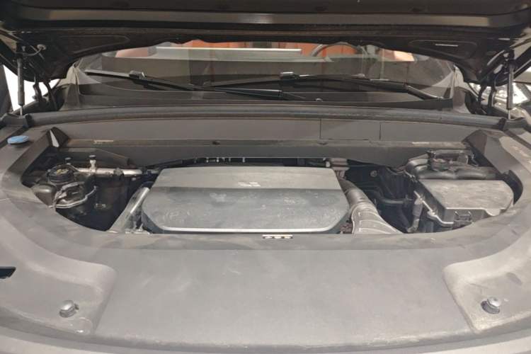 Used Li Auto L9 2024 Ultra Model Engine Bay