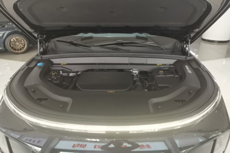 Used Li Auto L9 2024 Ultra Model Engine Bay