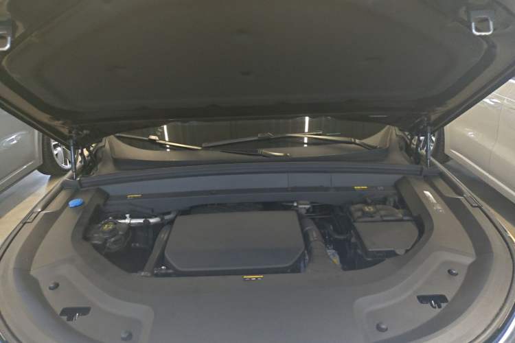 Used Li Auto L9 2024 Ultra Model Engine Bay