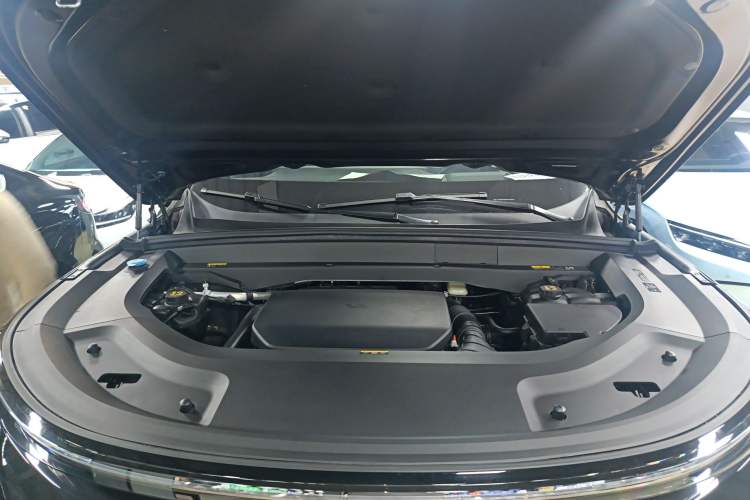 Used Li Auto L9 2024 Ultra Model Engine Bay