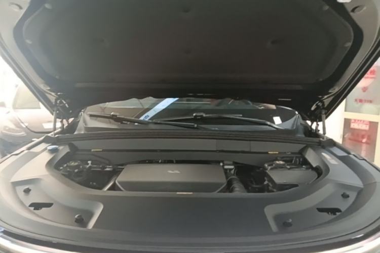 Used Li Auto L9 2024 Ultra Model Engine Bay