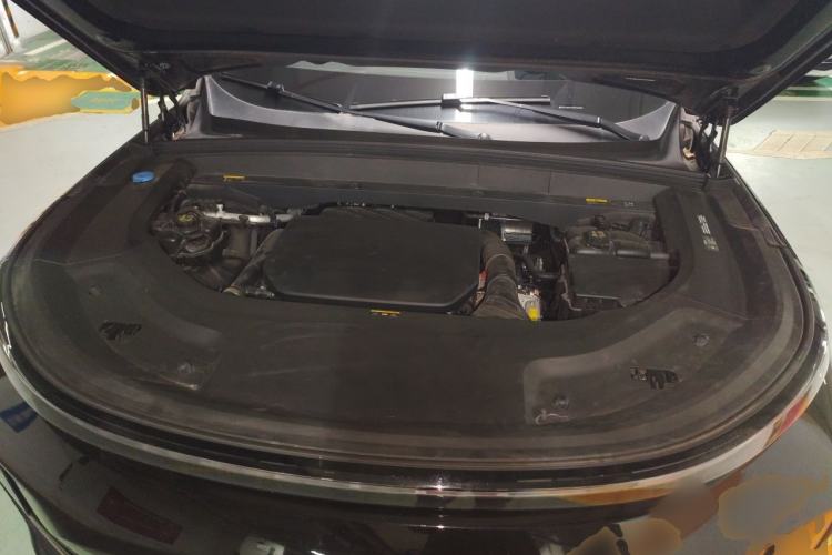 Used Li Auto L9 2024 Pro Model Engine Bay