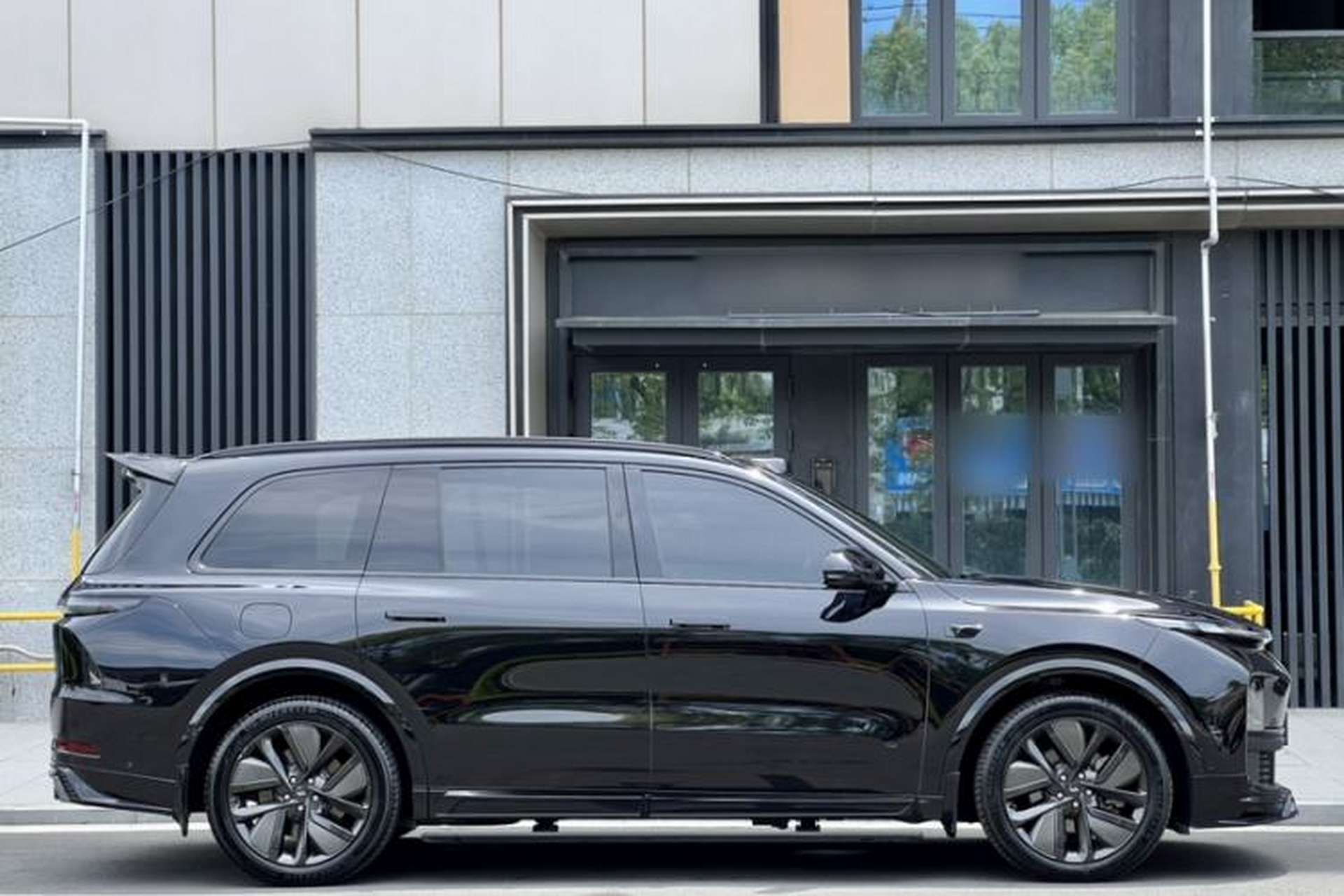 Used Li Auto L9 2024 Ultra Model Exterior 10