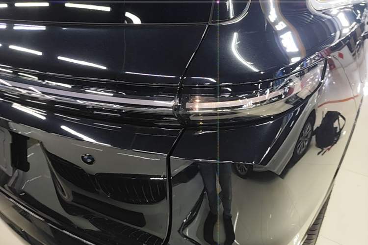 Used Li Auto L9 2024 Ultra Model Exterior 3