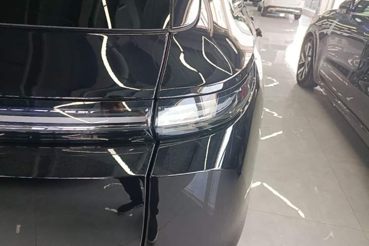 Used Li Auto L9 2024 Ultra Model Exterior 3