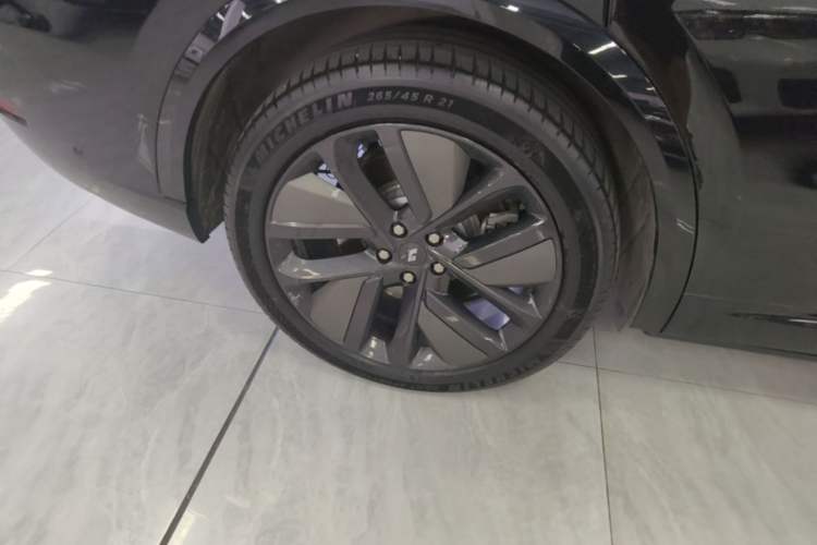 Used Li Auto L9 2024 Ultra Model Exterior 5