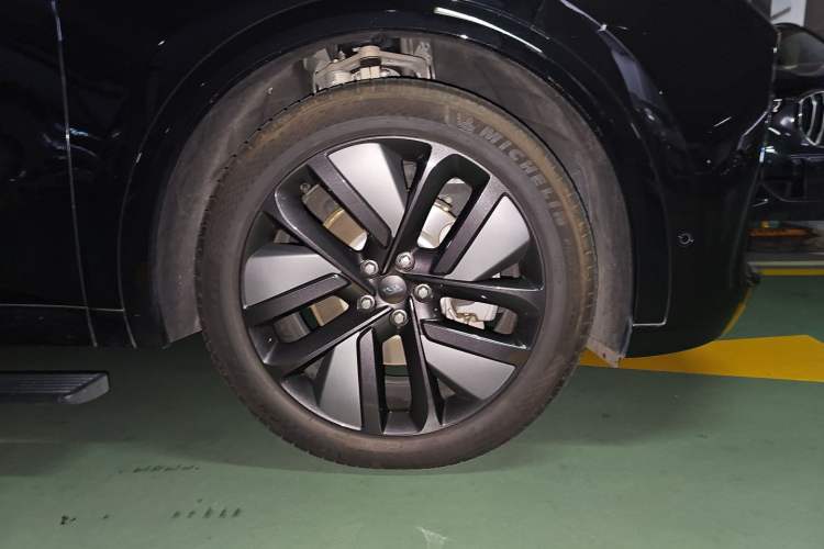 Used Li Auto L9 2024 Ultra Model Exterior 7