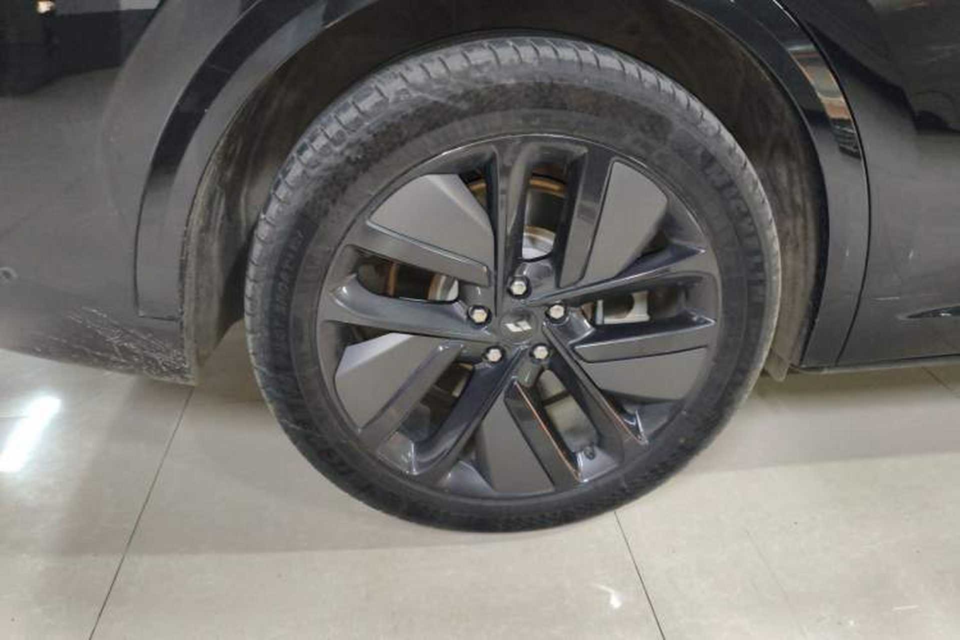 Used Li Auto L9 2024 Ultra Model Exterior 8