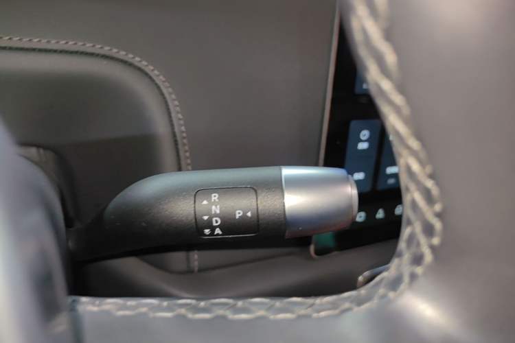Used Li Auto L9 2024 Pro Model Gear Lever