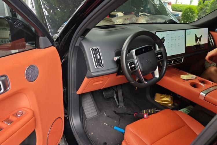 Used Li Auto L9 2024 Ultra Model Interior 3