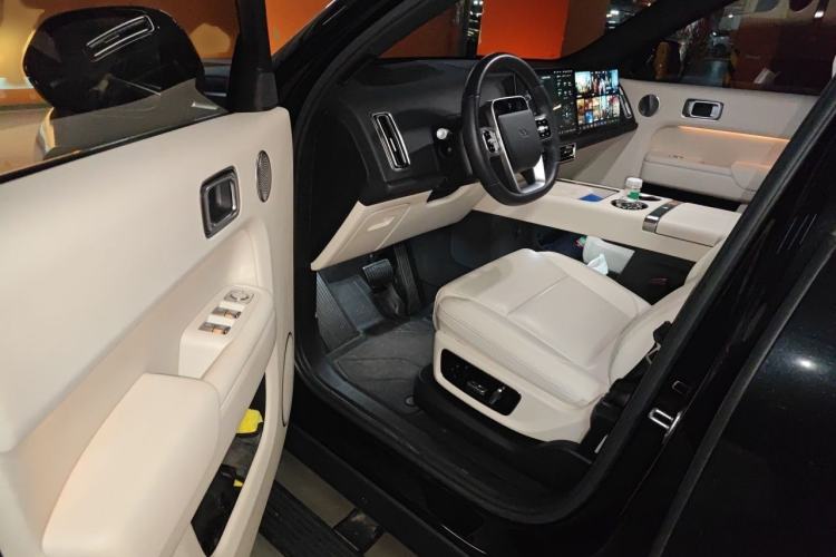 Used Li Auto L9 2024 Ultra Model Interior 3