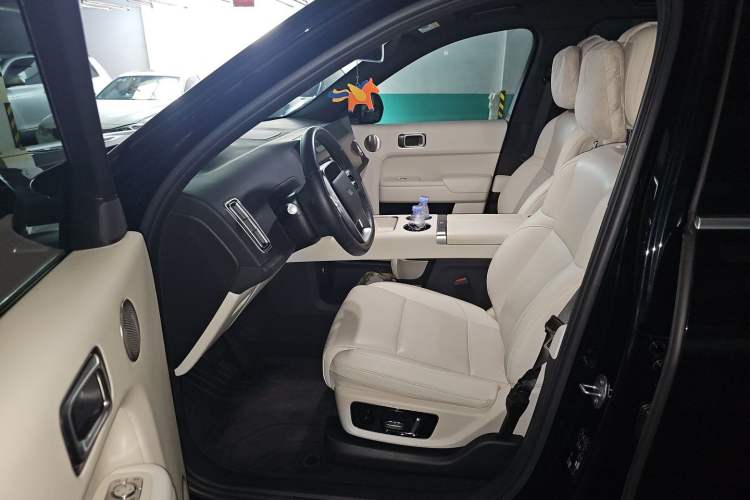 Used Li Auto L9 2024 Ultra Model Interior 3
