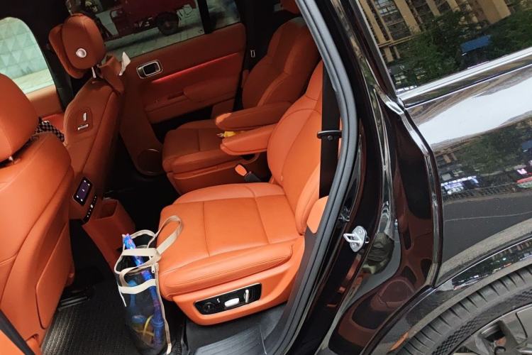 Used Li Auto L9 2024 Ultra Model Interior 4