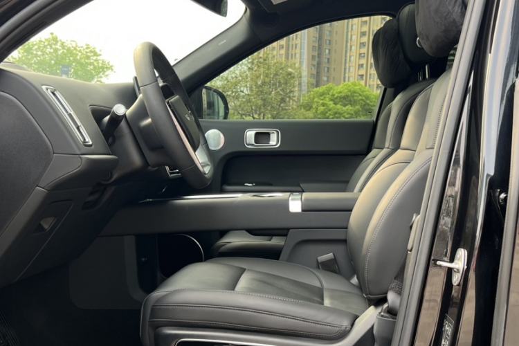 Used Li Auto L9 2024 Ultra Model Interior 5