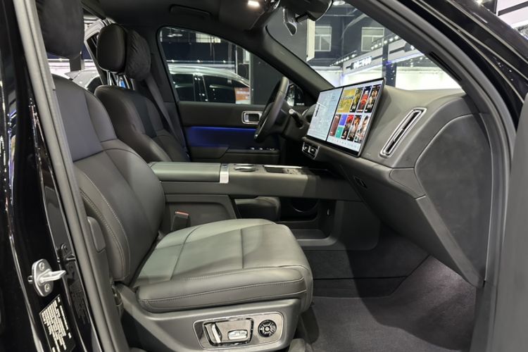 Used Li Auto L9 2024 Ultra Model Interior 8